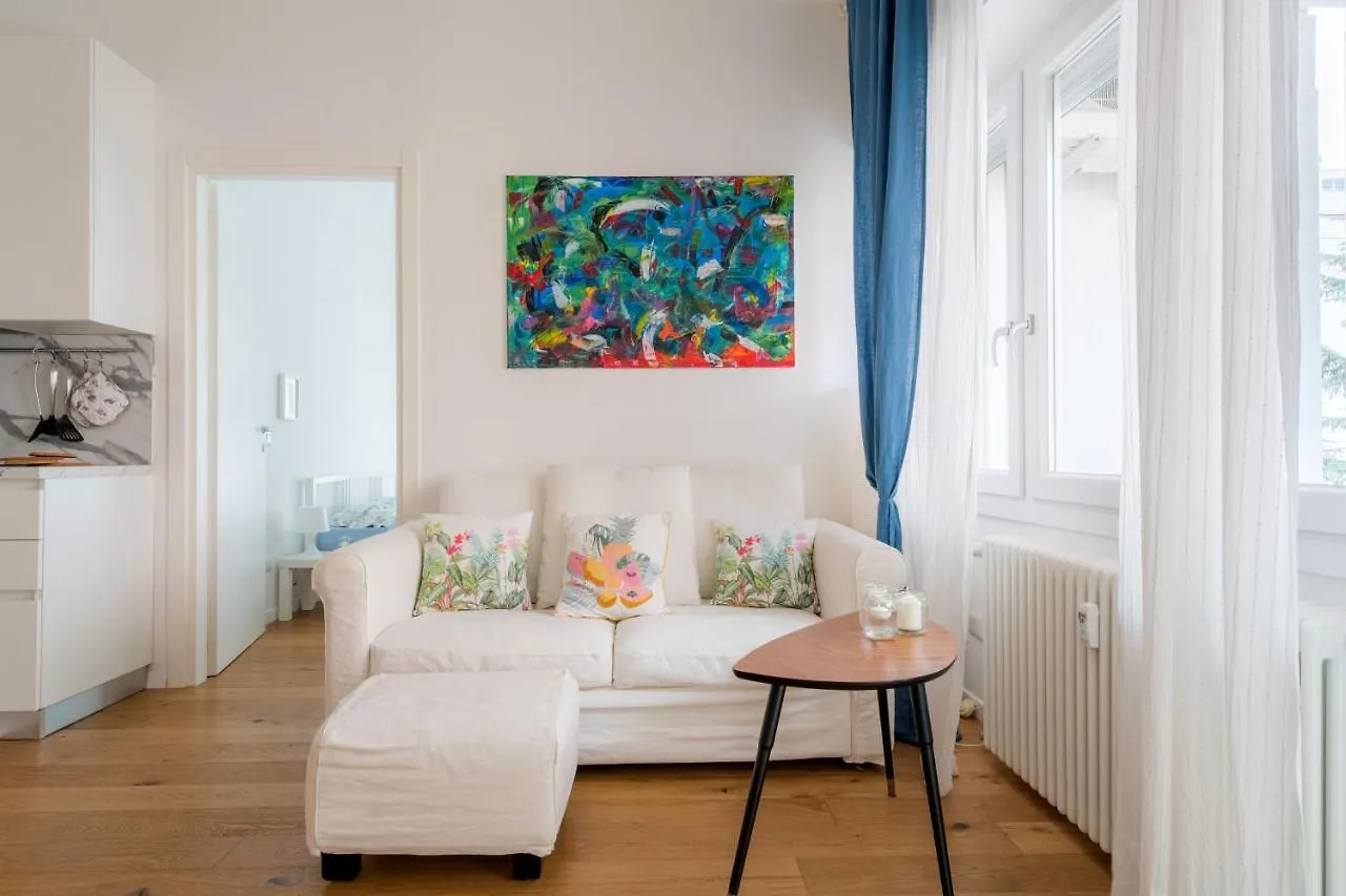 White Candle Apt, Close To San Pietro, Gemelli And City Center